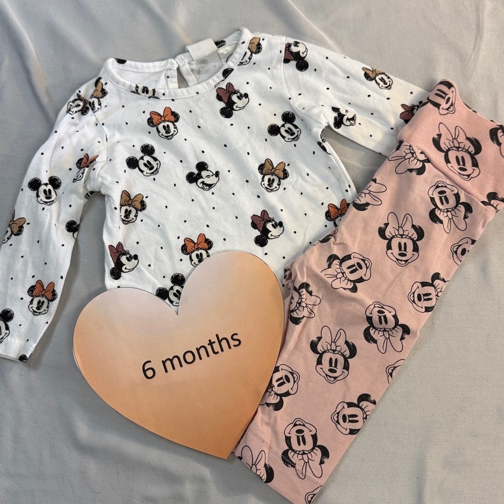 🌸 H&M X Disney Kids 2-piece Set - White and Pink with Mickey Mouse